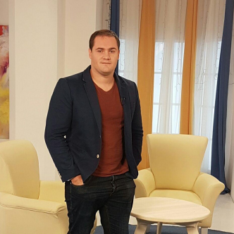 Дмитро Ларін