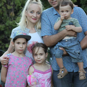 Сімейні цінності, які змінять світ. Інтерв'ю з Оксамитою і Андрієм Новачук