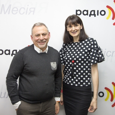  Що мудра людина тримає в голові, але не входить до серця? Або: Про гроші.